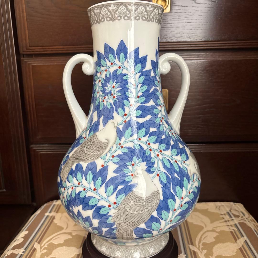 香蘭社　天皇陛下御在位六十年記念　月桂樹鳩環付花瓶