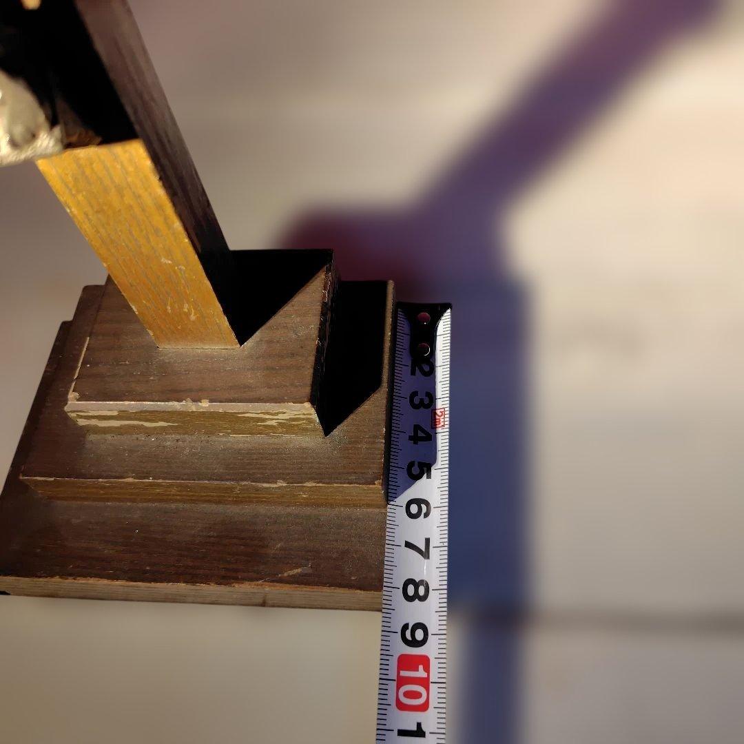 木製台座のキリスト像付き十字架　カトリック教会