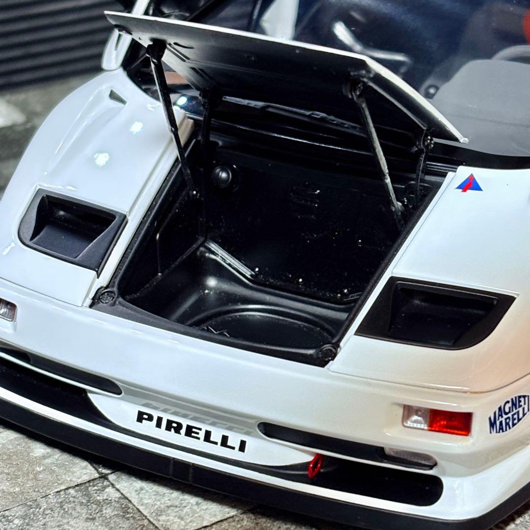 ワンオフカスタム 1/18 AUTOart ランボルギーニ ディアブロ SV-R