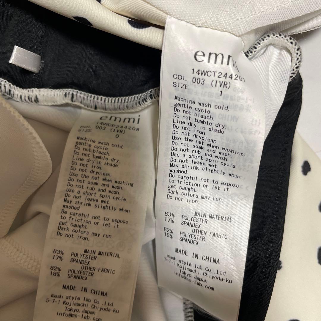 emmi ヨガ　ピラティスドット柄 スポーツブラ　レギンス　M S