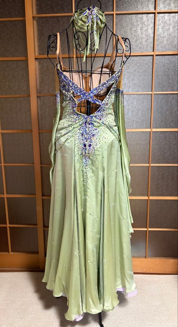 ライトグリーン スパンコール ダンスドレス