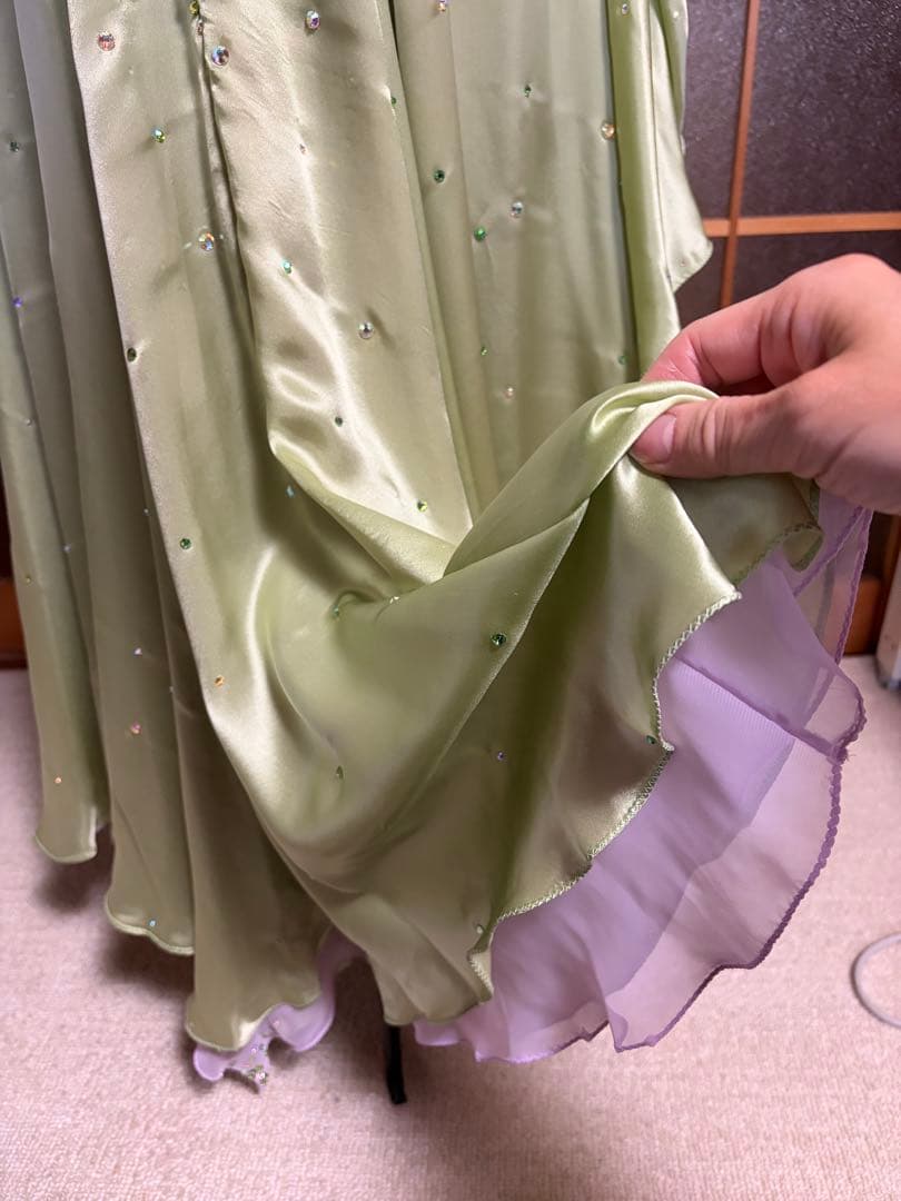 ライトグリーン スパンコール ダンスドレス