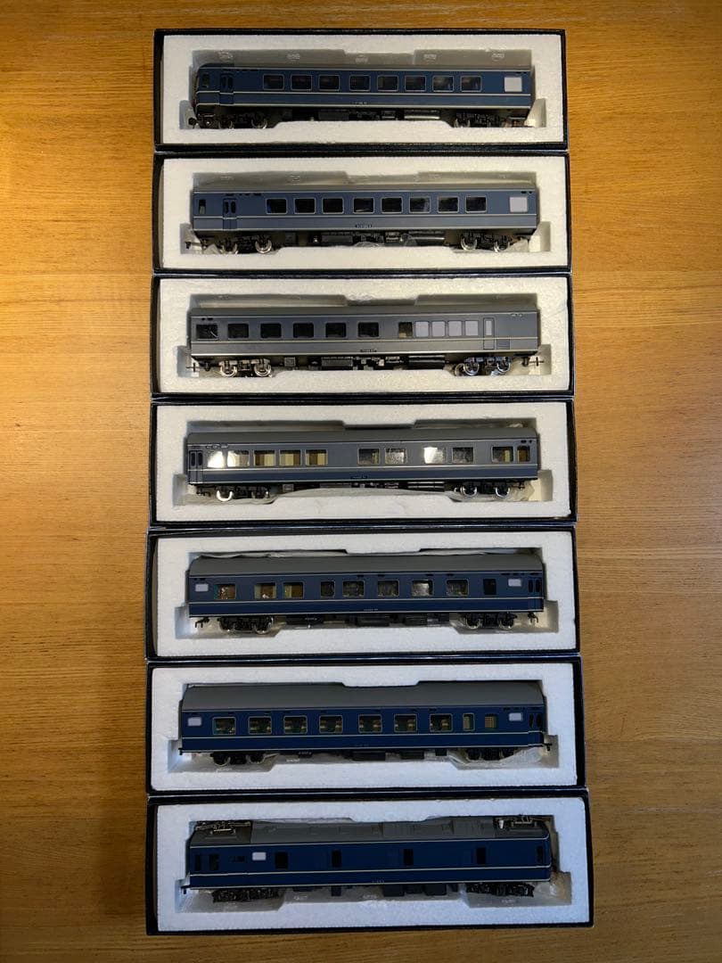 【金属製：内装付】KATSUMI HOゲージ鉄道模型20系ブルートレイン7両組