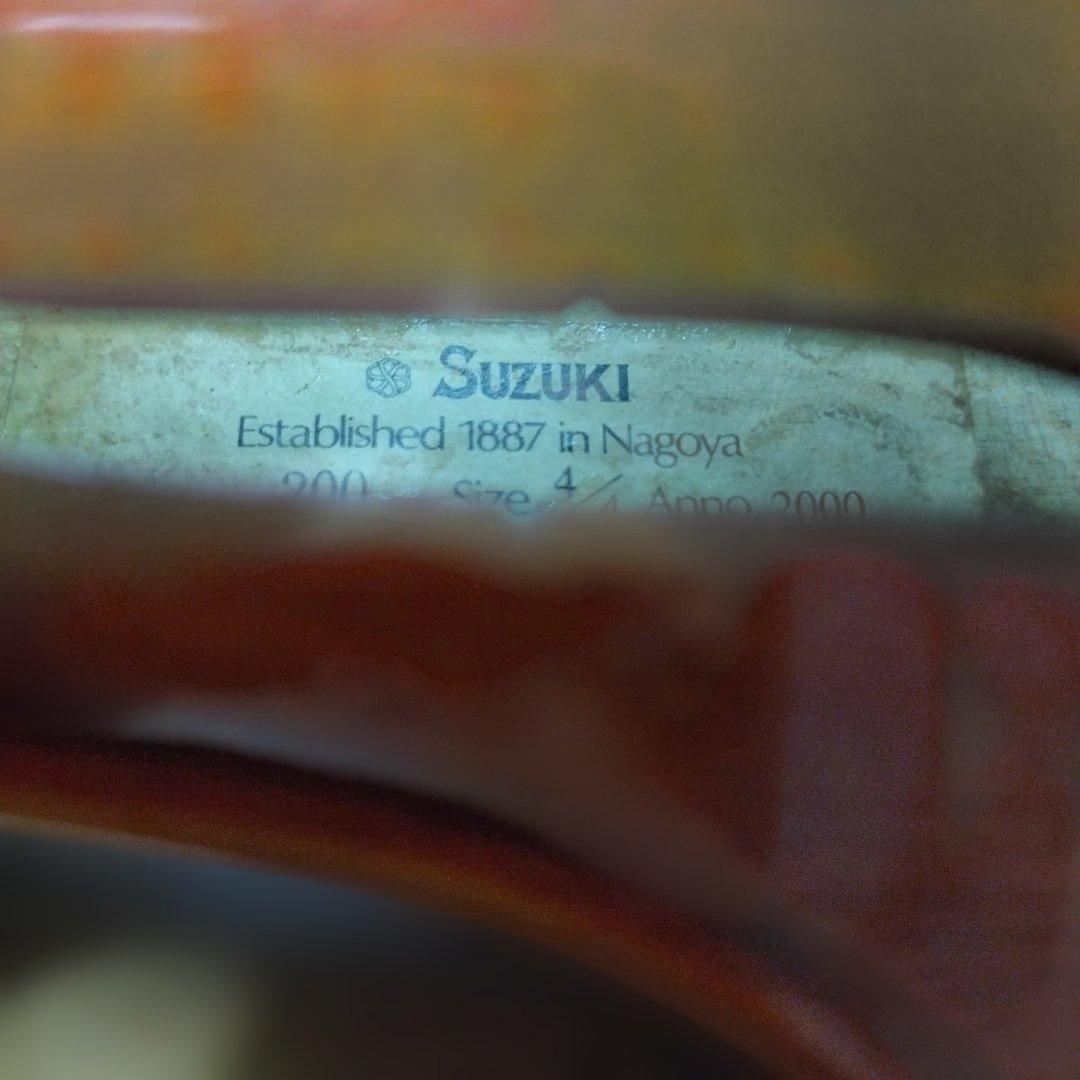 ♥スズキバイオリン4/4♥品番200♥製造年2000年♥弓、ケ―ス、松脂付き