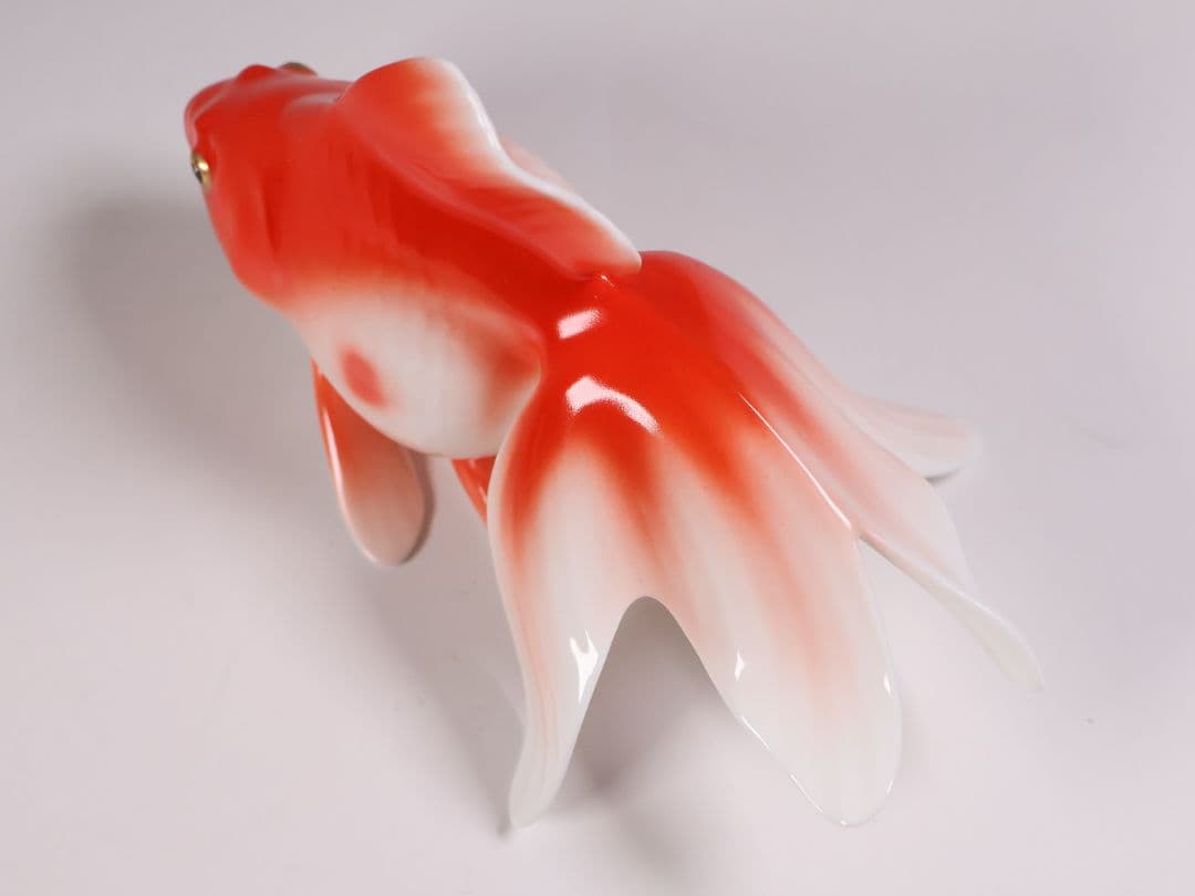 【CM316】ボーンチャイナ 金魚 置物 一点イタミありオマケ ノリタケ