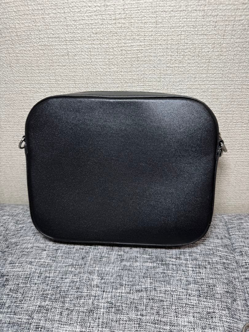 backnumber 【one room限定】別注ギターストラップ風バッグ