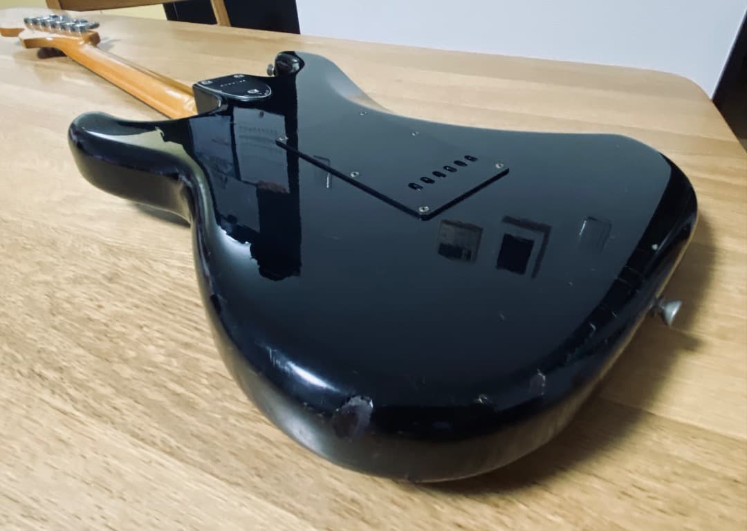 SQUIER JV シリアル　1983年