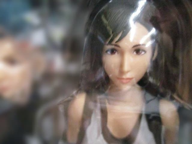 ファイナルファンタジーVII プレイアーツ改 ティファ・ロックハート フィギュア