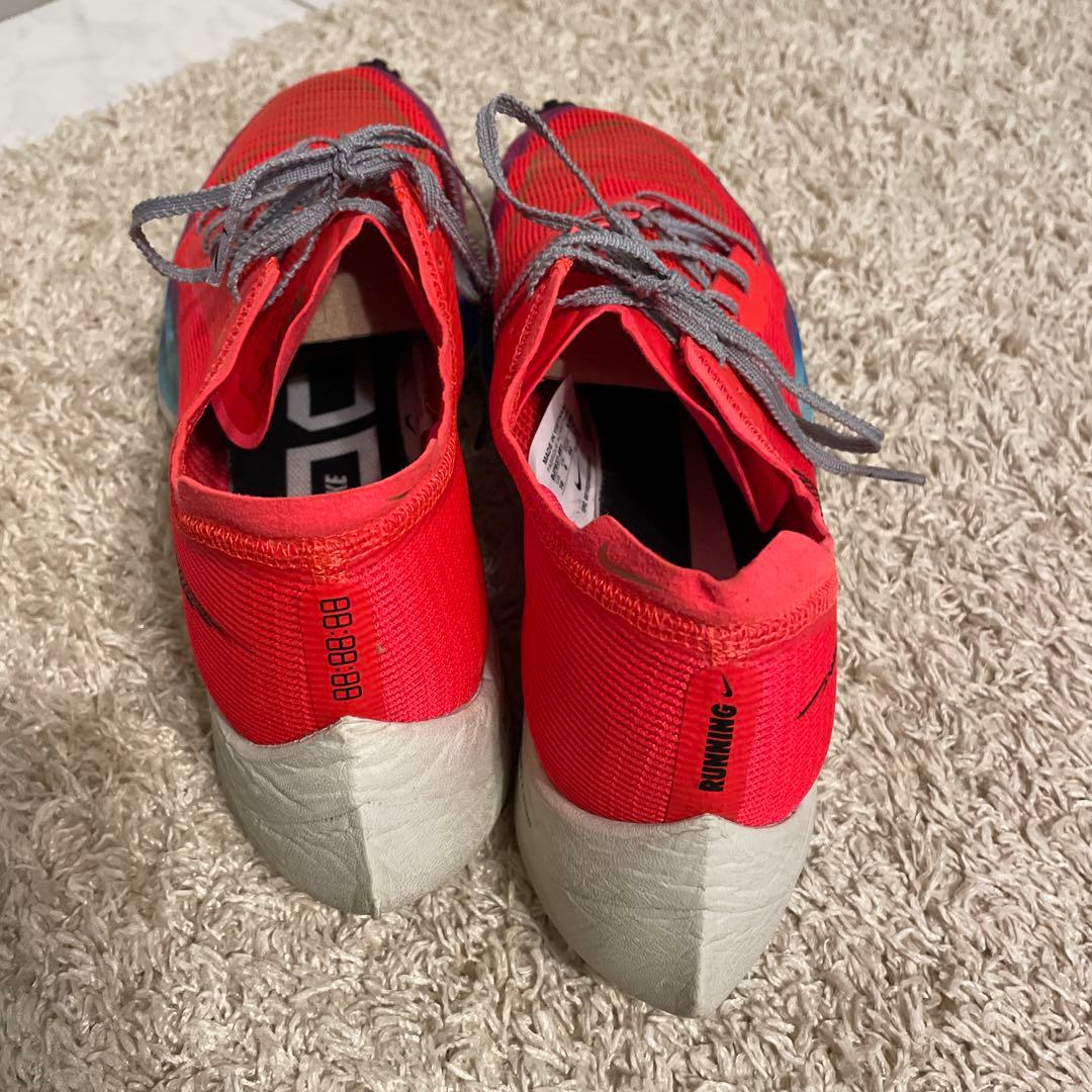 美品ナイキNIKEズームXヴェイパーフライネクスト%2 BY you 28cm