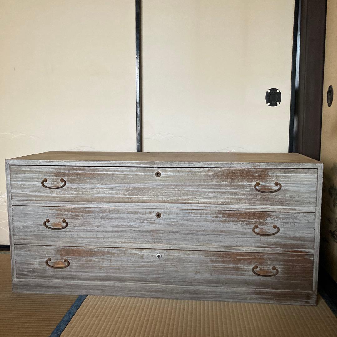 桐の箪笥　昭和レトロ　アンティーク　三段引き出し