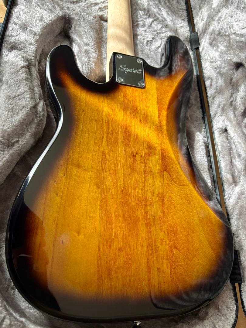 ベース Squier Sonic precision bass