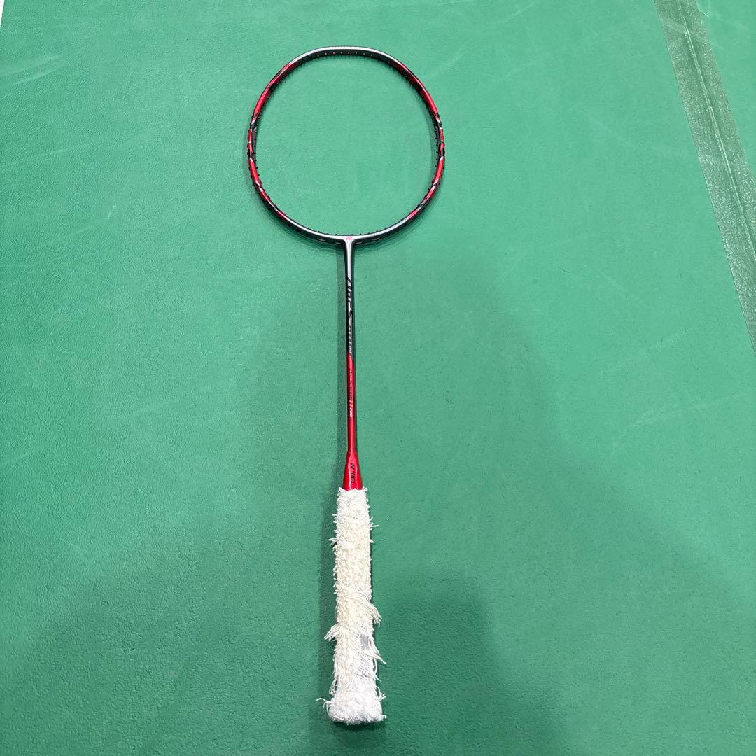 バドミントンラケット11プロ(ジャンク品）