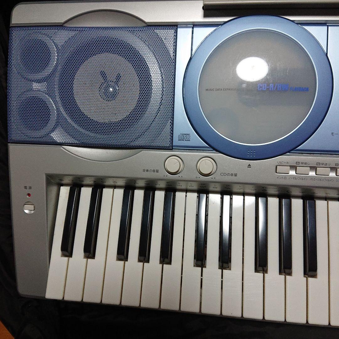 CASIO LK-100 61鍵盤電子キーボード 別売り持ち運べるケース付き