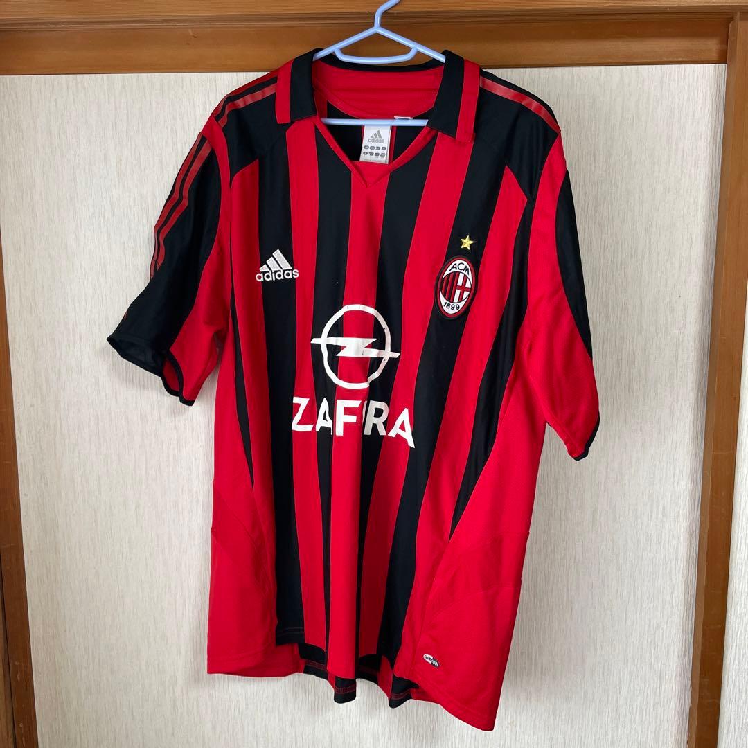 ACミラン　カカ　♯22  ナンバーのシワ多少ひび割れあります。