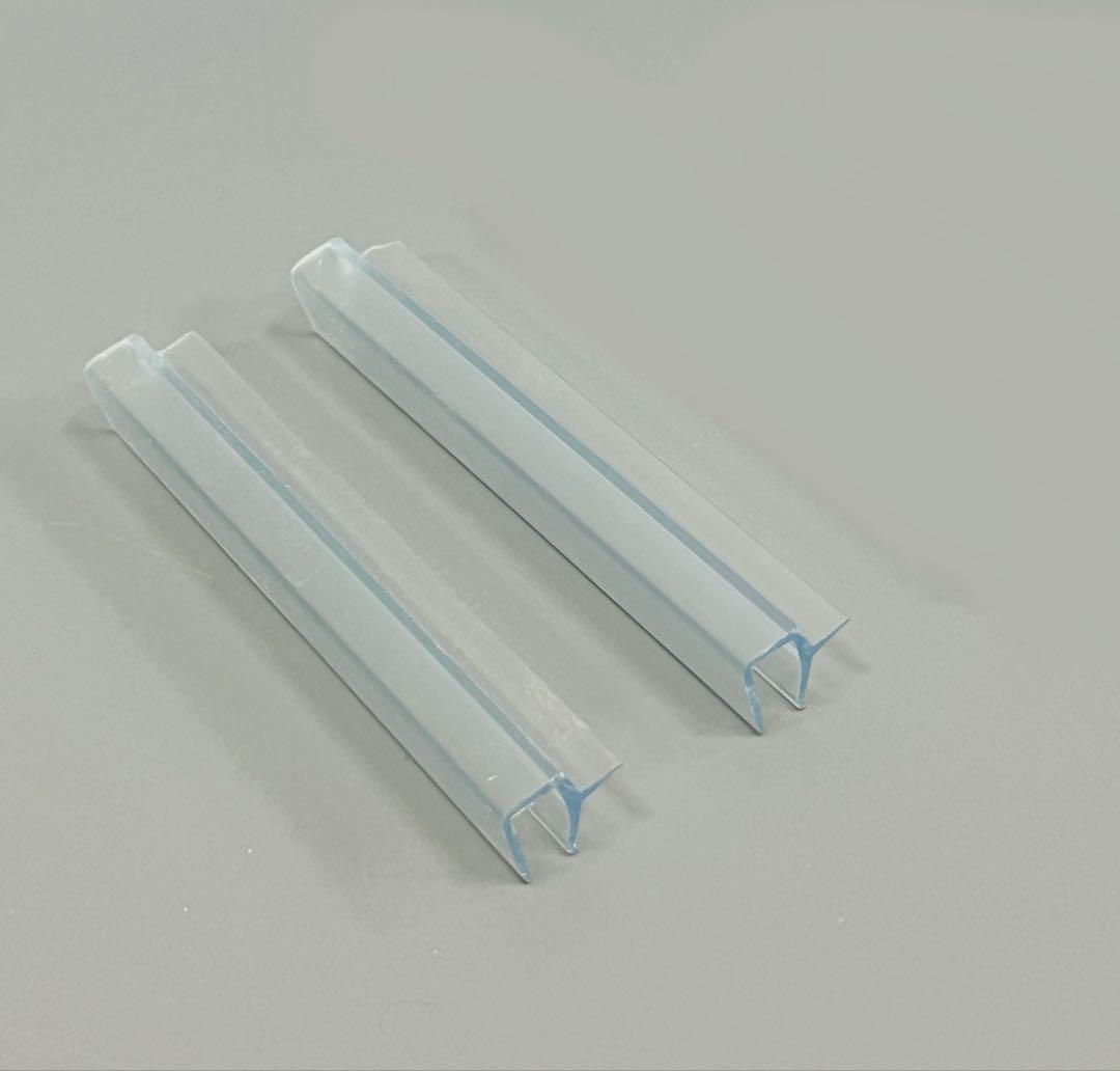 特注600×200×200 5室水槽 特注仕切り板 ブラックシリコン 未使用品