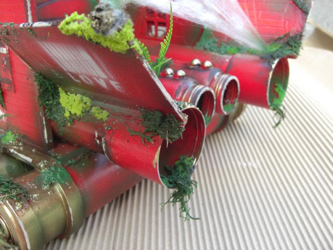 トーマス機関車 戦車 ロケット オブジェ 目が動く不思議な空間 家/倉庫 要塞