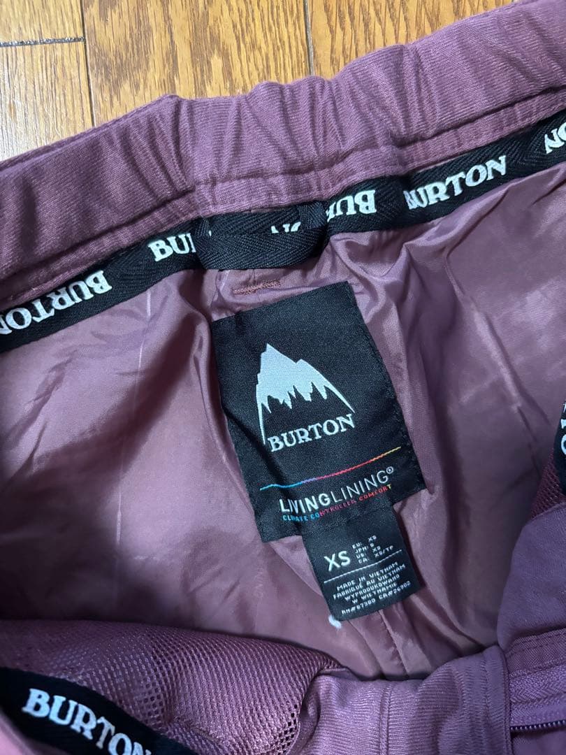 美品　BURTON バートン　レディース　スノーボードパンツ XS ピンク