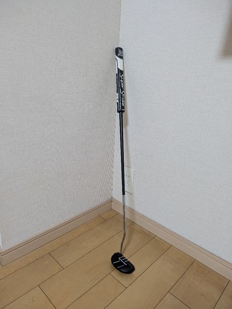 Odyssey Stroke Lab Rossie パター