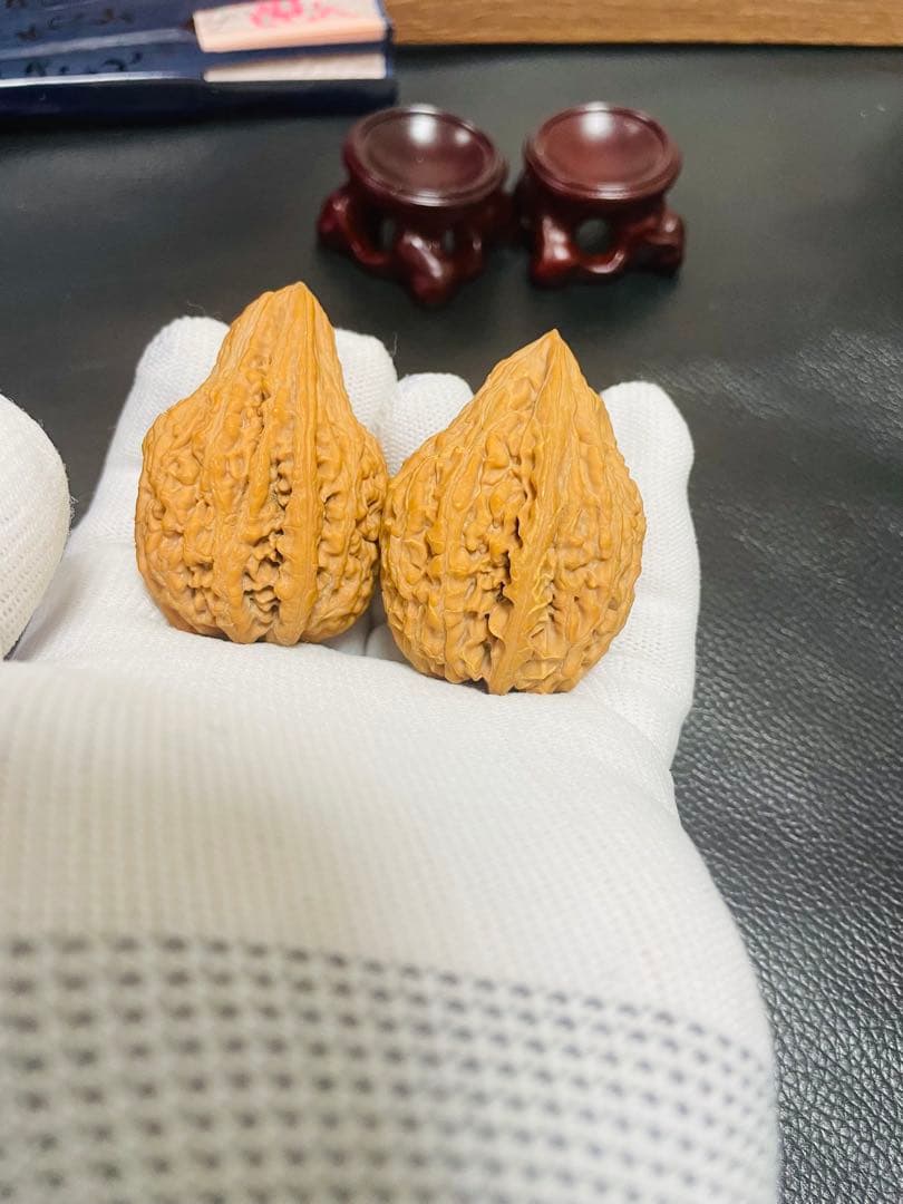 厚揚げNo.402❤️遊ぶクルミ　文玩核桃 希少変異種坐佛