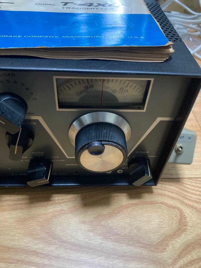 E) DRAKE T-4XC 送信機