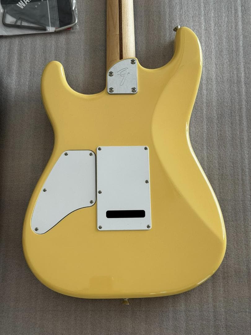 Fender Mami Stratocaster Omochi ギター