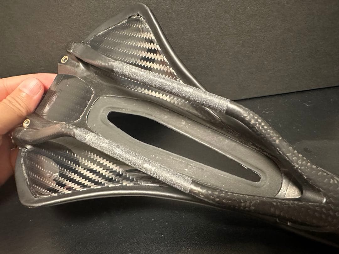 パーツ S-WORKS POWER ARC CARBON SADDLE 143