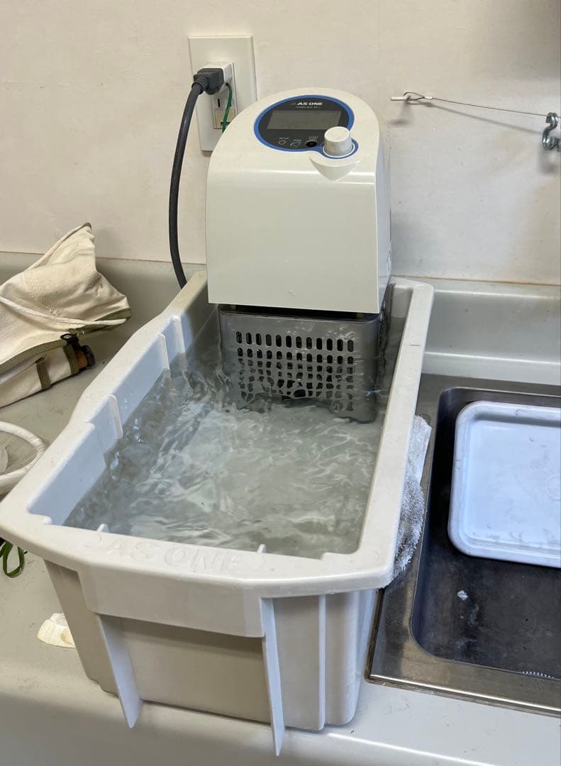 デジタル恒温水槽　TM-1 AS ONE製