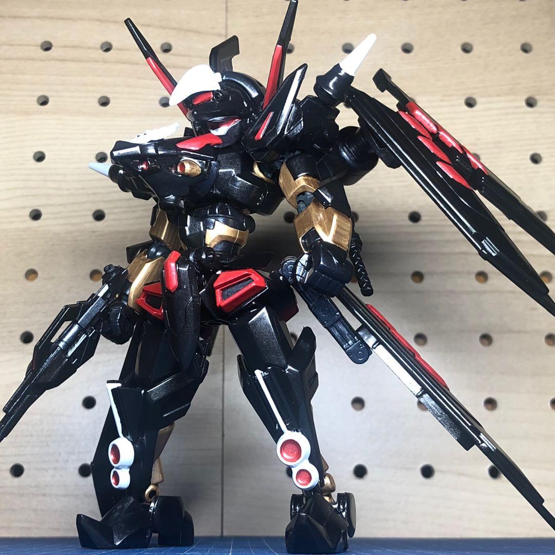 ダンボール戦機 LBXイカロス・ゼロ改造機【匿名配送】