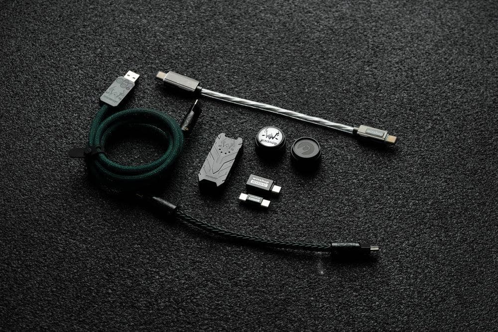 AngryMiao WINSHOP 4ポート フル8Kゲーミングケーブル ピンク