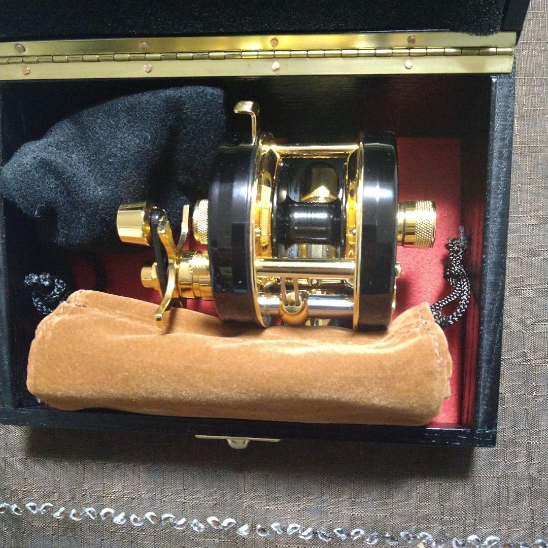 リール abu 4500CDL 100th