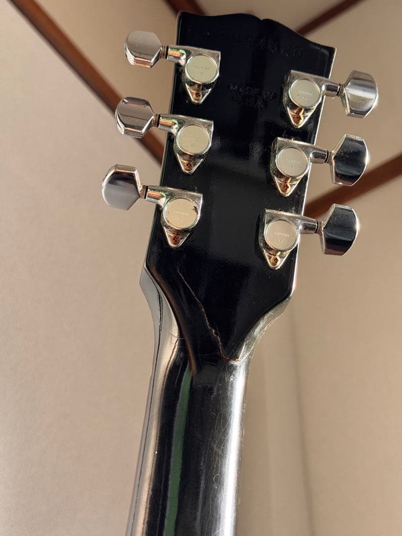 Gibson レスポールスタジオ｜ネック修理済・演奏問題なし