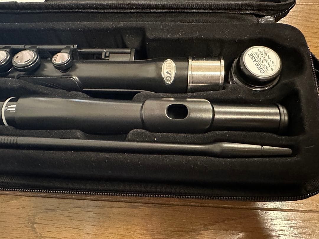 【最安値】NUVO STUDENT FLUTE プラスチック フルート　ホワイト