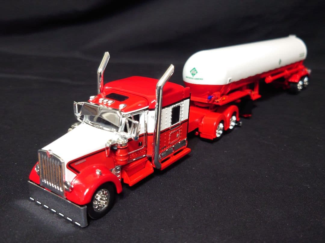 DCP1/64ミニカー ダイキャストプロモーション KenworthW900