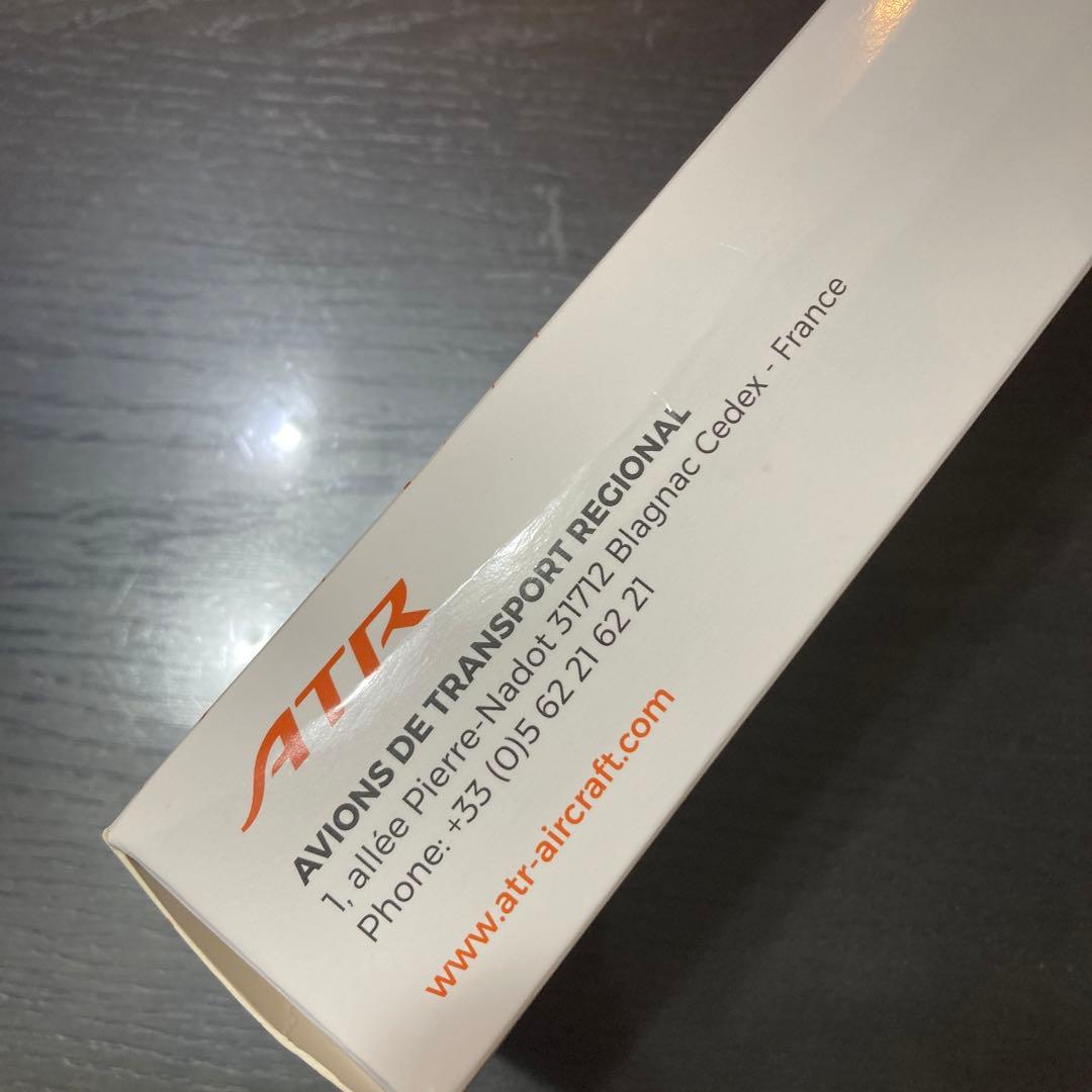 ATR 72-600 モデル 1:100 スケール