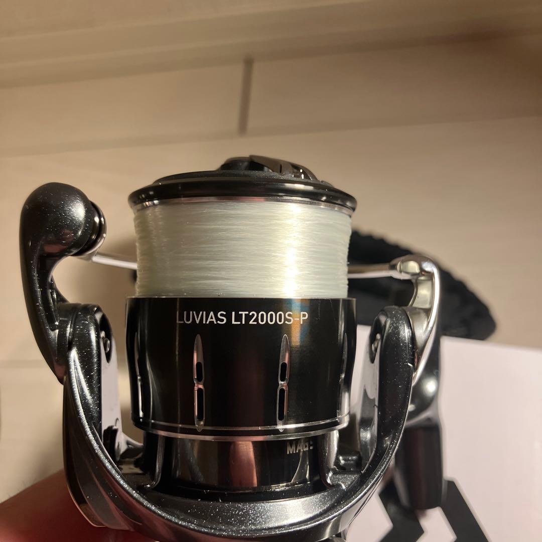 ダイワ　LUVIAS LT2000S-P スピニングリール