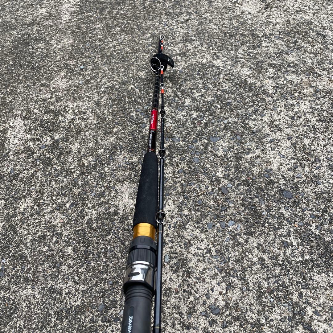 DAIWA AKAMUTU XM-210 船竿