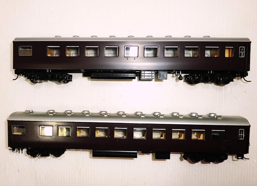 HOゲージ TOMIX 国鉄10系客車 2両 未使用長期保管品と中古品