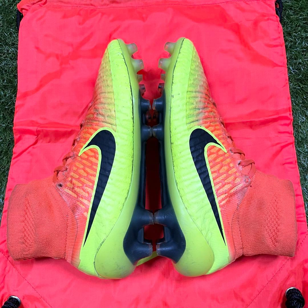 シューズ NIKE Magista Obra FG 25.5cm