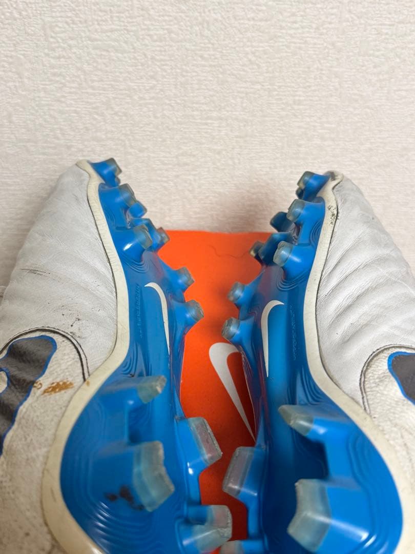 サッカースパイクナイキ ティエンポレジェンド7
