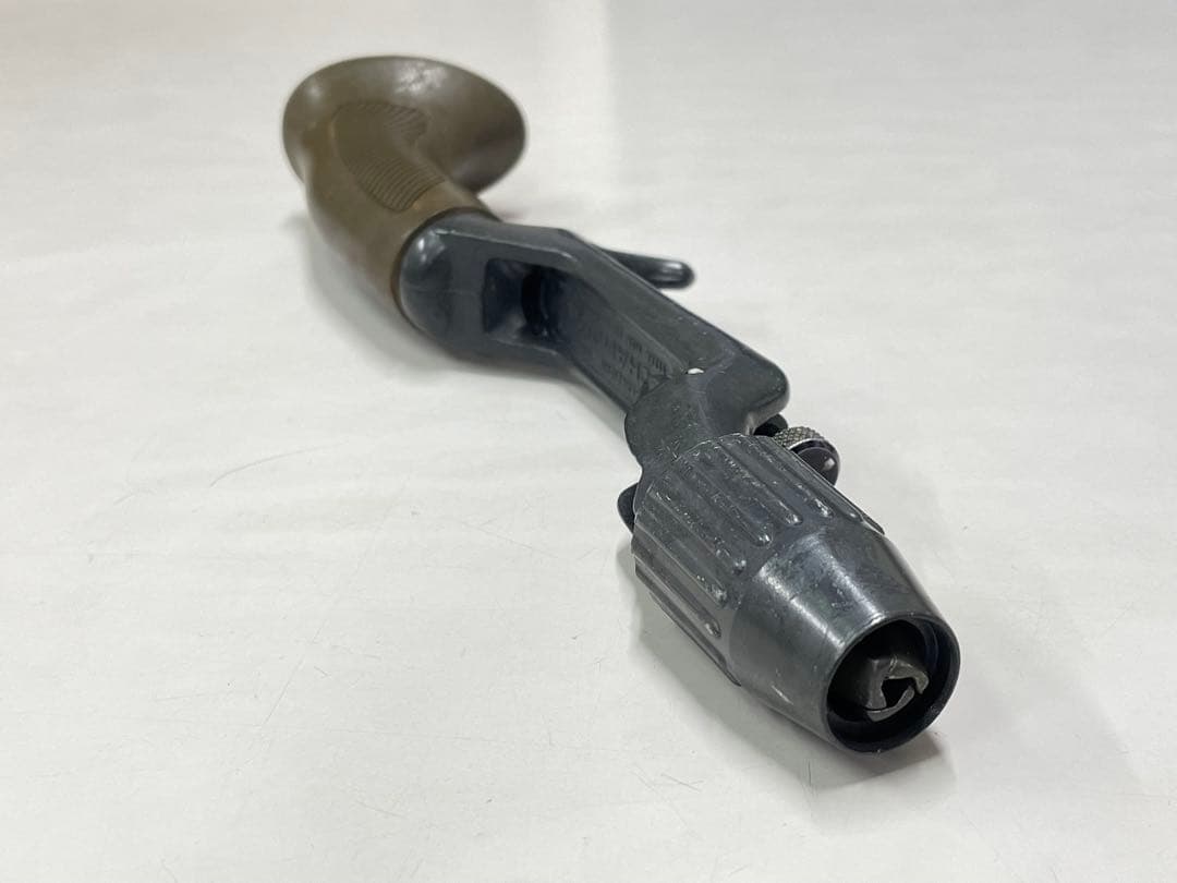 FEATHERWEIGHT CHAMPION コーデルショート 茶