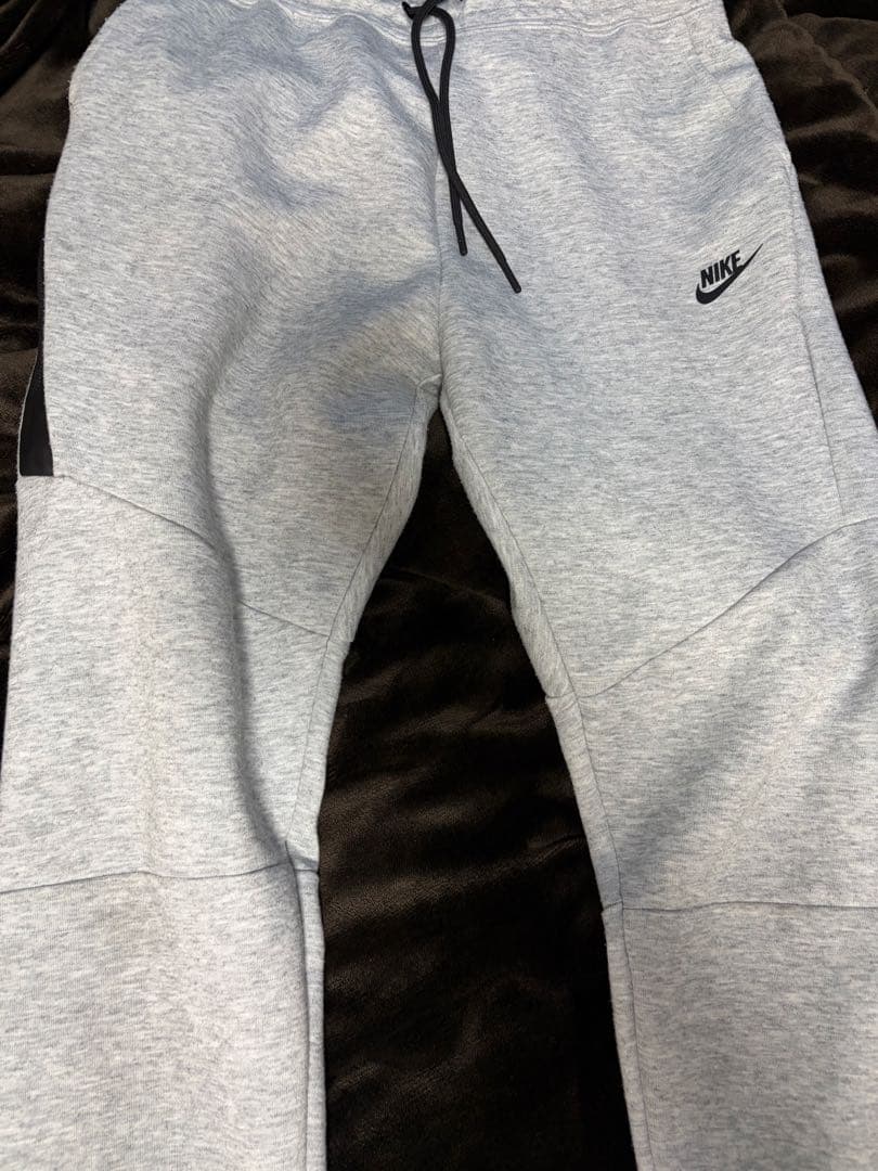 NIKEテックフリース下