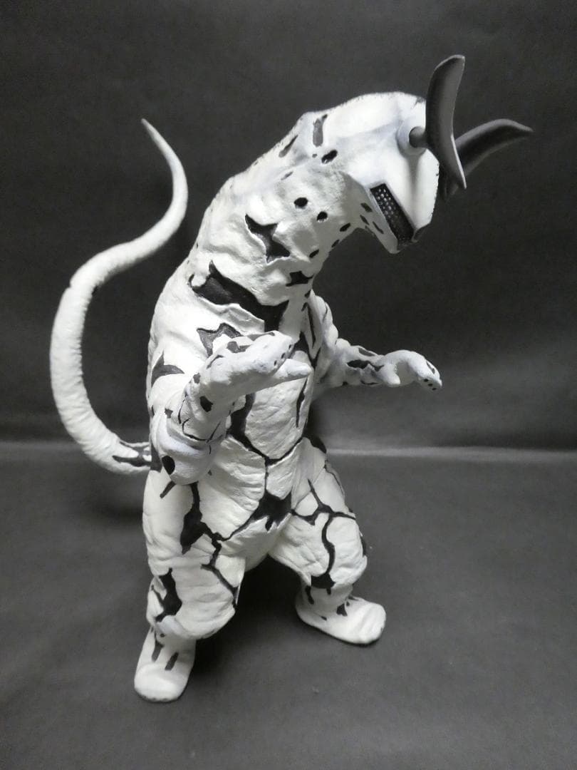 ビリケン商会　エレキング　塗装済み完成品