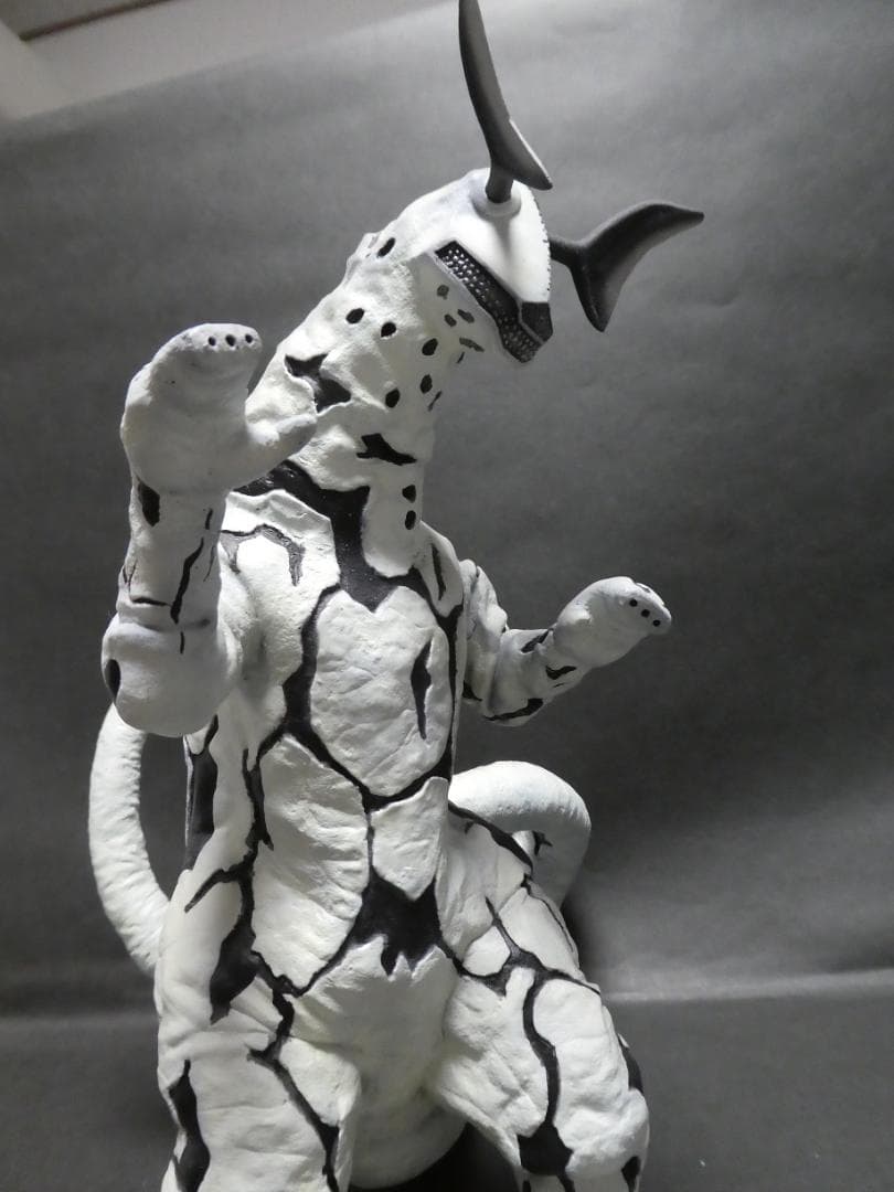 ビリケン商会　エレキング　塗装済み完成品