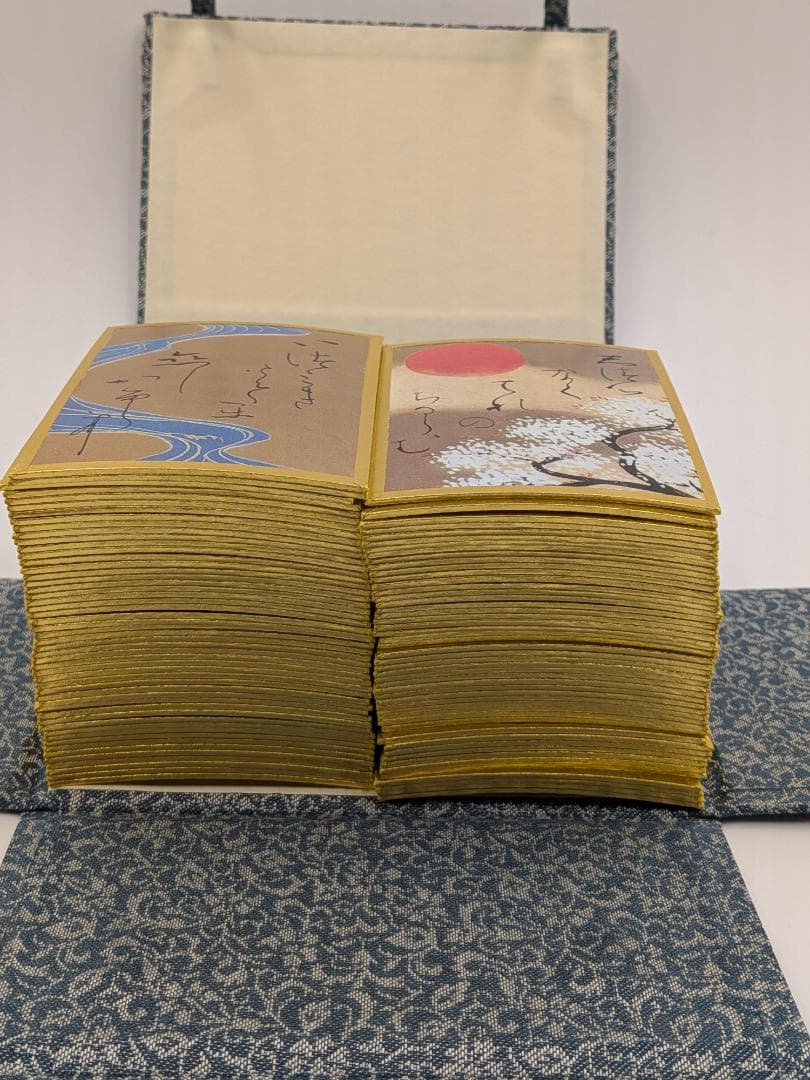 【超美品】幻の『光琳かるた』を復刻　手張り金箔紙仕上げ　『百人一首の手帖』付属有