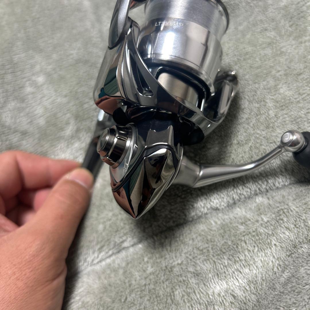 22 イグジスト　アルカスフルチューン　LT 2000S