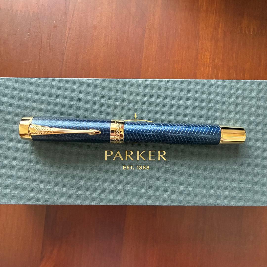 セール中！極美品 パーカー デュオフォールド 万年筆 ブルーシェブロン 中字