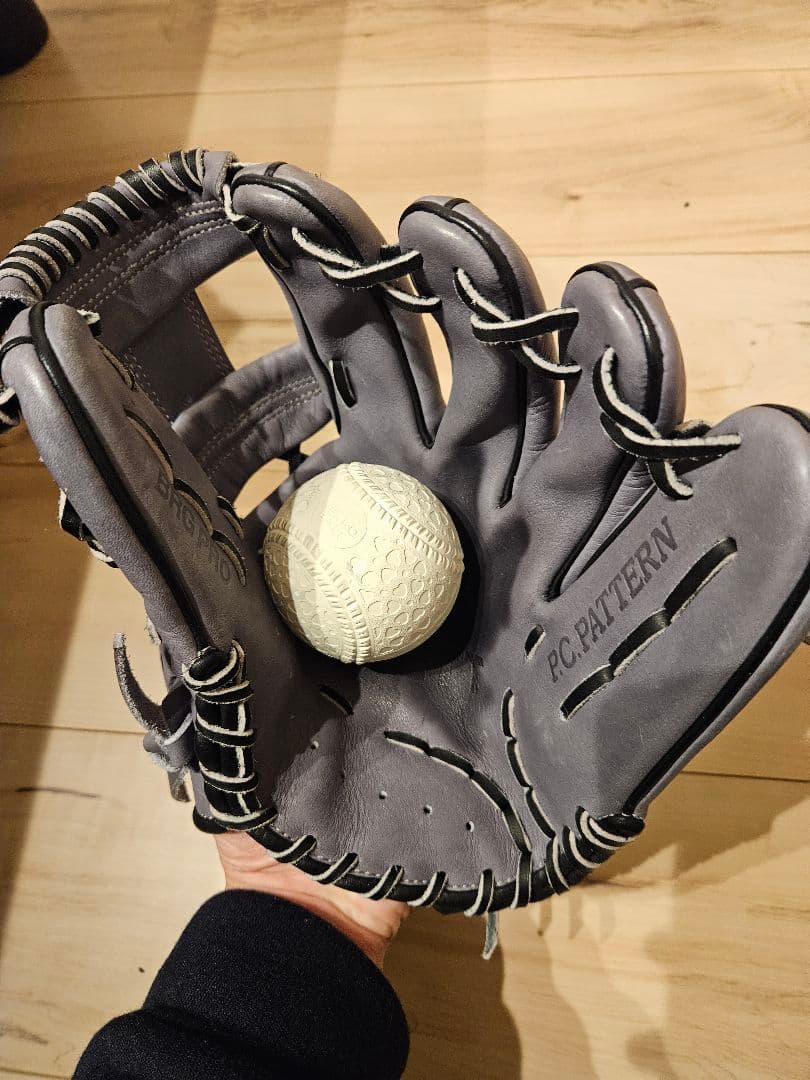 ゼット　プロステイタス　 軟式　内野手　 グローブ グレー　サイズ4