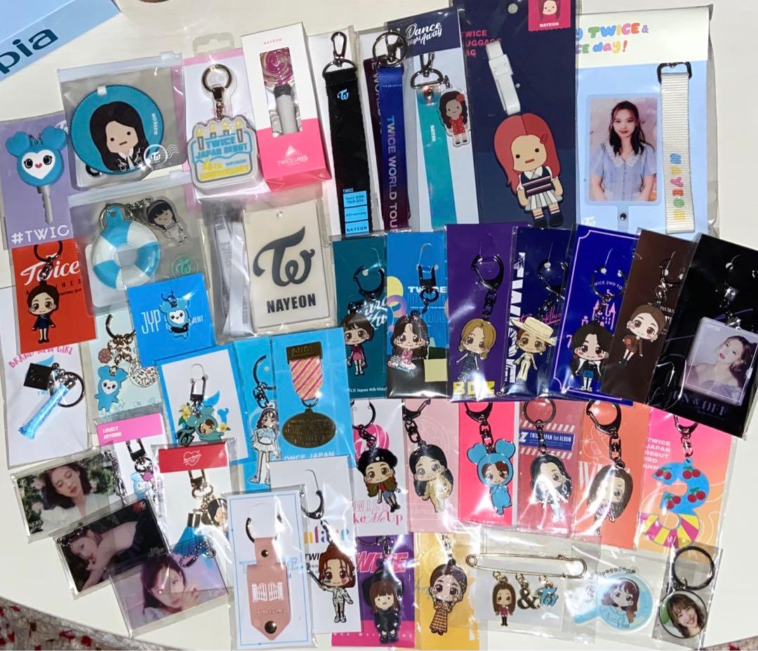 TWICE ナヨン キーホルダー キーリング ストラップ コンプ 未開封品