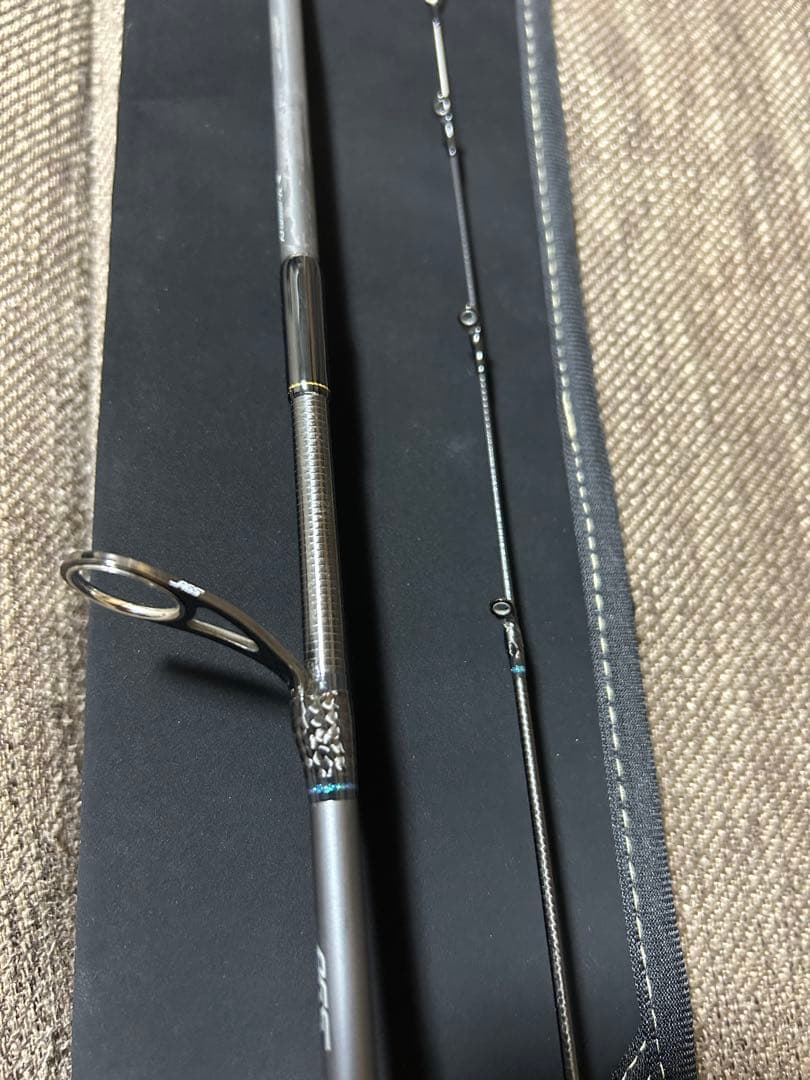 【極美品】ダイワ エメラルダス ストイスト ST 74 MMH-SMT