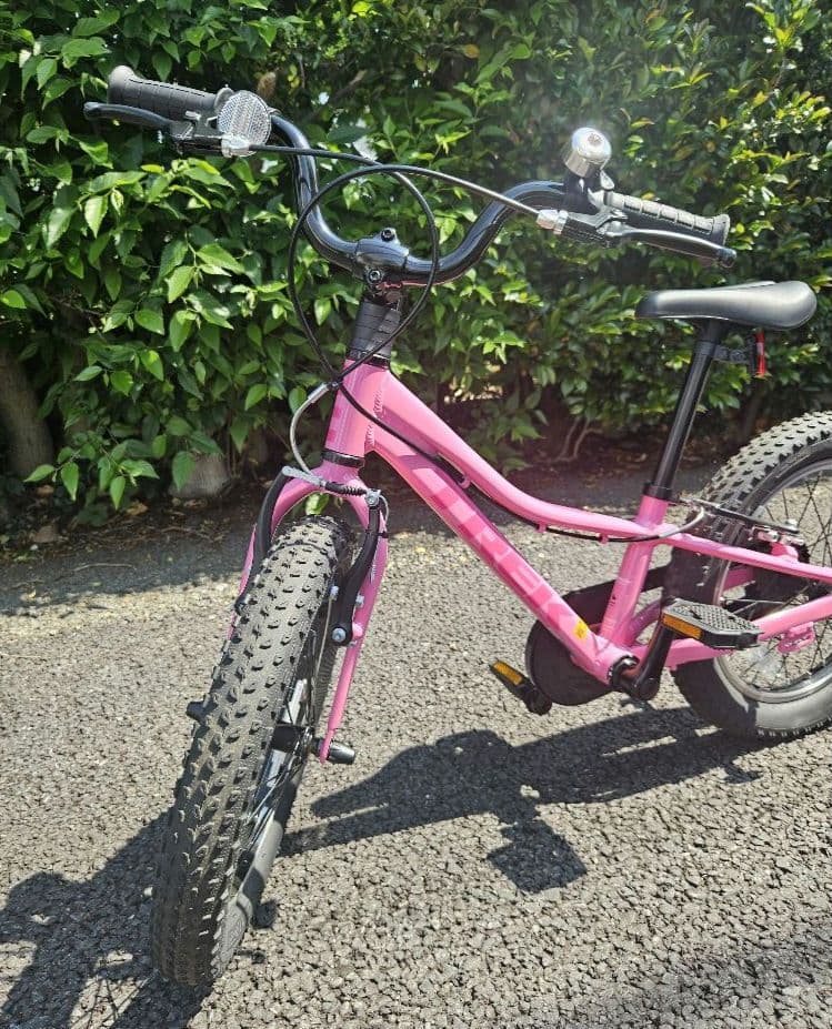 【値下げ】美品Trek子供用自転車Precliber 16インチピンク補助輪なし